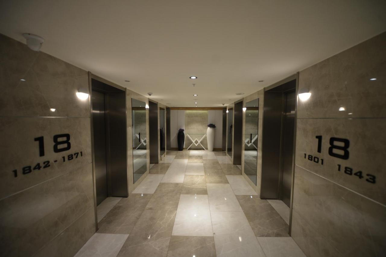Orbi City Twins Tower Batumi Exterior photo